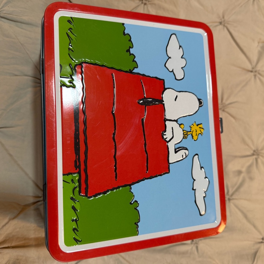 New Snoopy and Woodstock Peanuts Lunchbox